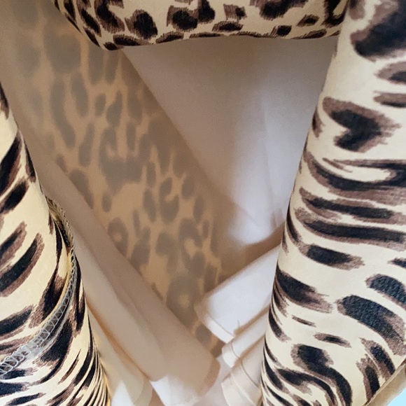 Misguided a-Line Leopard Skirt - Picture 7 of 7